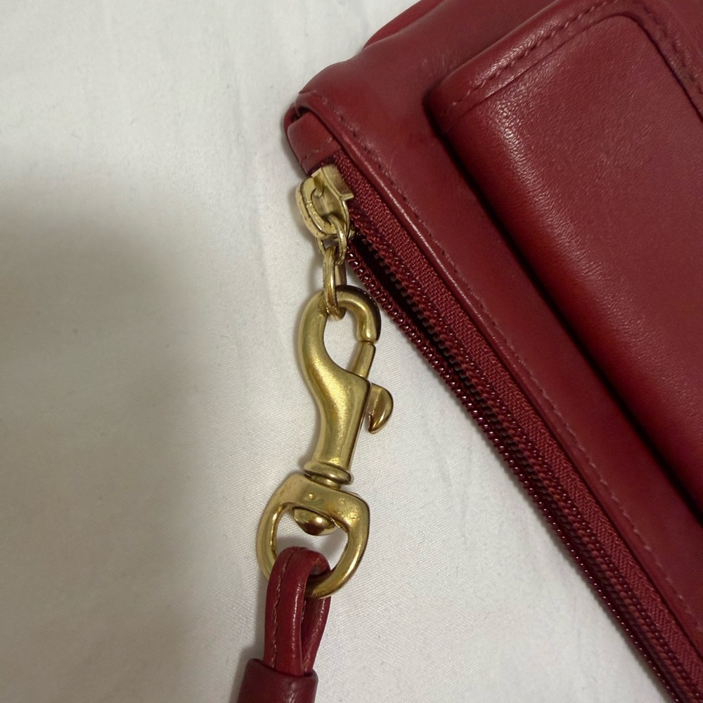 Coach Red Leather Turnlock Wristlet with Gold-Tone Hardware - Picture 4 of 7
